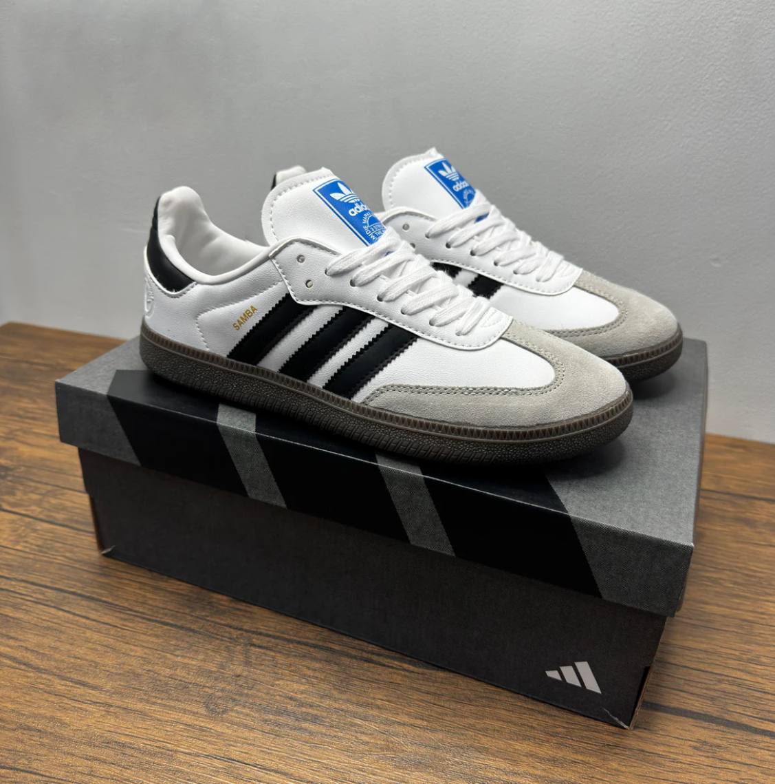 Adidas Samba Blanco y Negro: ¡Conquista cada paso en Colombia!